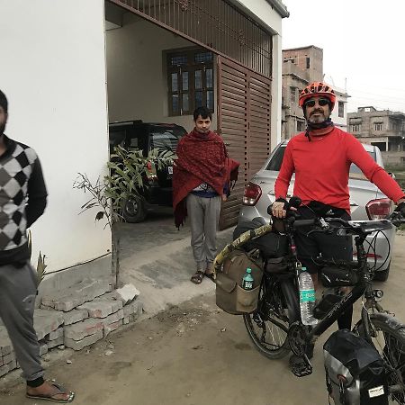 Motihari Lummj Guest House מראה חיצוני תמונה